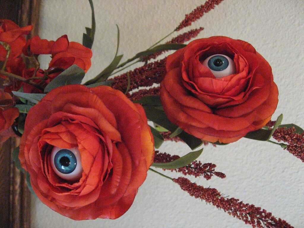 Eyeball Lollipop Rose Bouquet