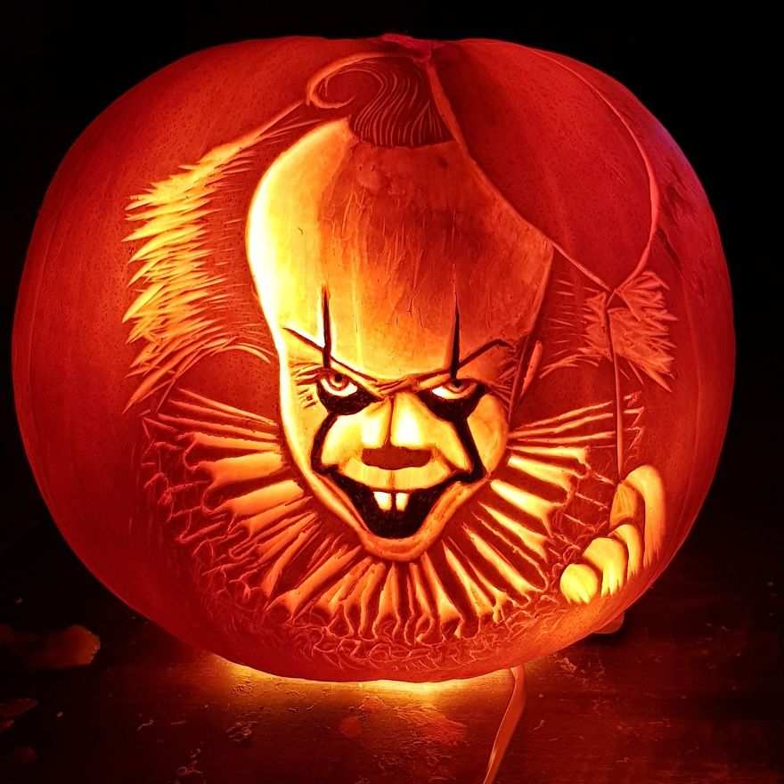 Pumpkin Carving with Horror Movie Scenes