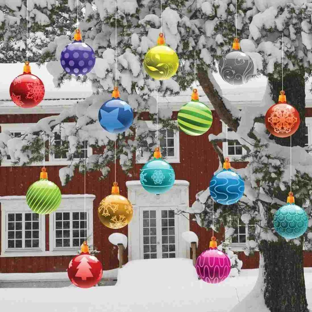 Outdoor ornaments: